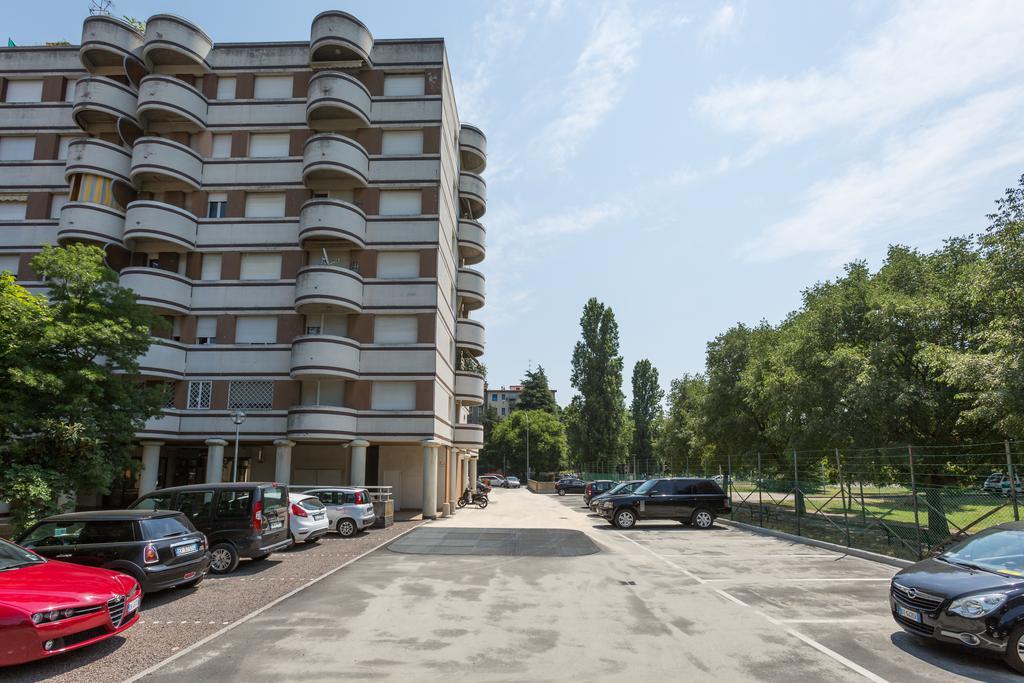 Bolognina Central Apartment Bologna Eksteriør billede